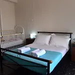 In Koomkapi Apartment